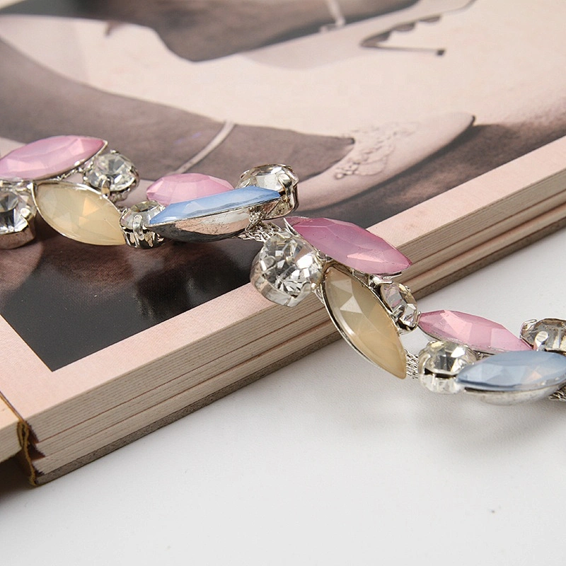 wholesale rhinestone chain rhinestone-chain-roll