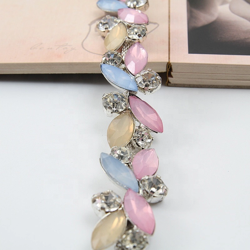 wholesale rhinestone chain rhinestone-chain-roll