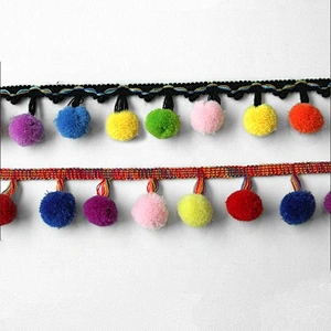 Kavatar Wholesale Colorful Fringe Decorative pompom Lace Trim