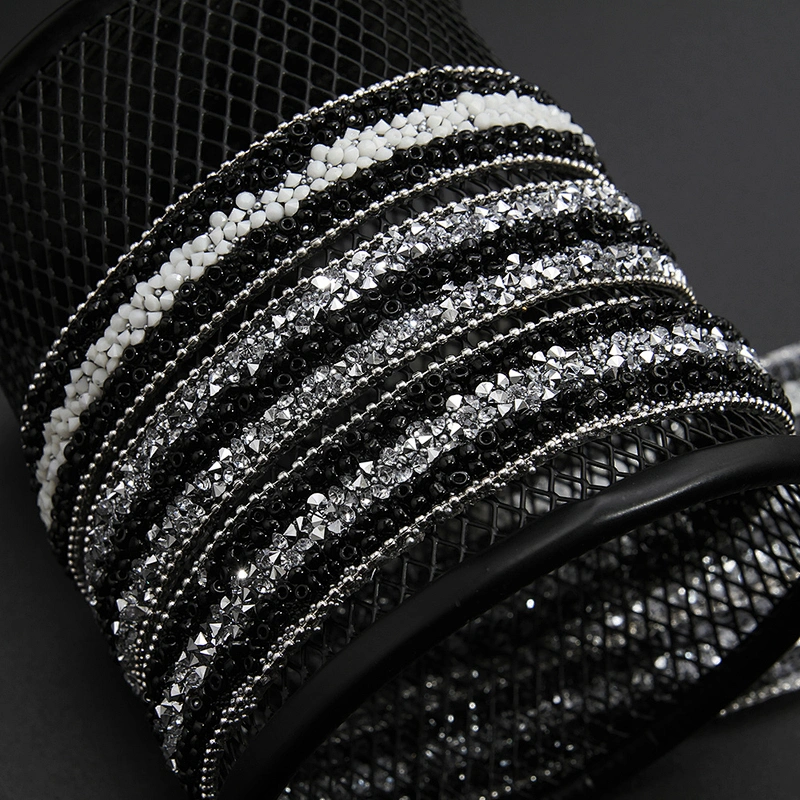 Kavatar Wholesale Hot Fix Rhinestone Trim Fashion Clothing Crystal Rhinestone Small Beads with Glass Iron on Trims