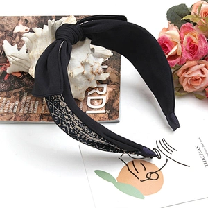 The design of headband Korean grid 2020 trend headband Polyester winter headband  for girls hair accessories
