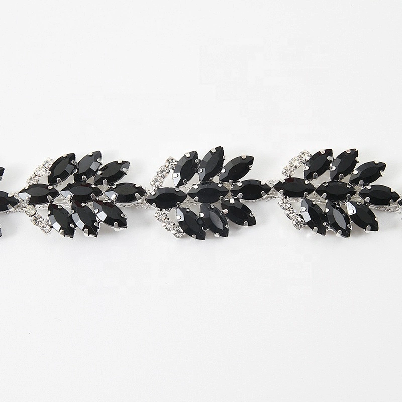 Fashion design crystal chain strass roll rhinestone chain for dress