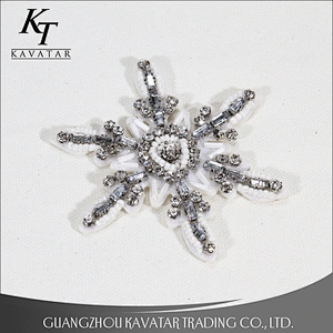 Best new embroidery design star shape beads and rhinestone decoration for clothes patches