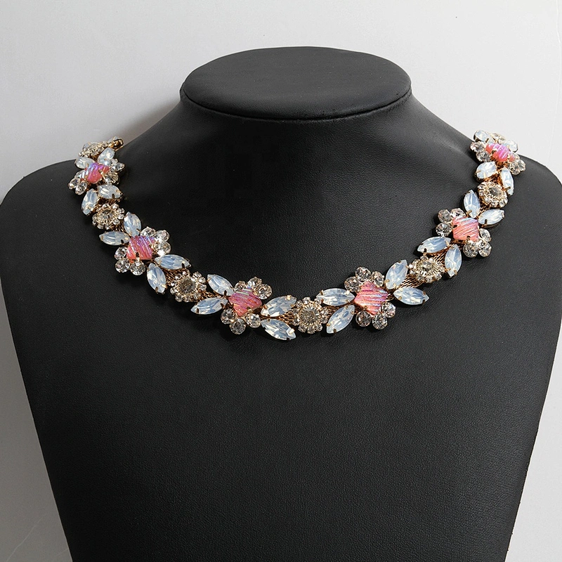Kavatar Wholesale Gold Rhinestone Chain Trim Necklace