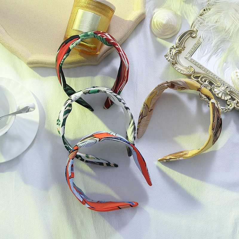 Korean fashion headbands 2020 retro wide - rimmed hair accessories for girls headband  rhinestone headbands