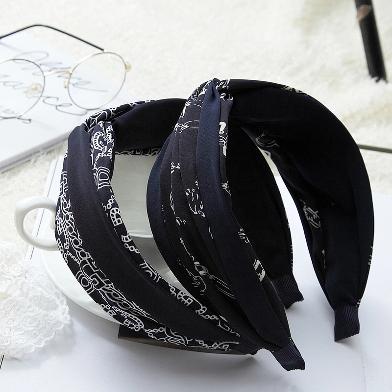 Korean version of European and American headbands for women 2020  winter headband  retro hair band  headbands wholesale