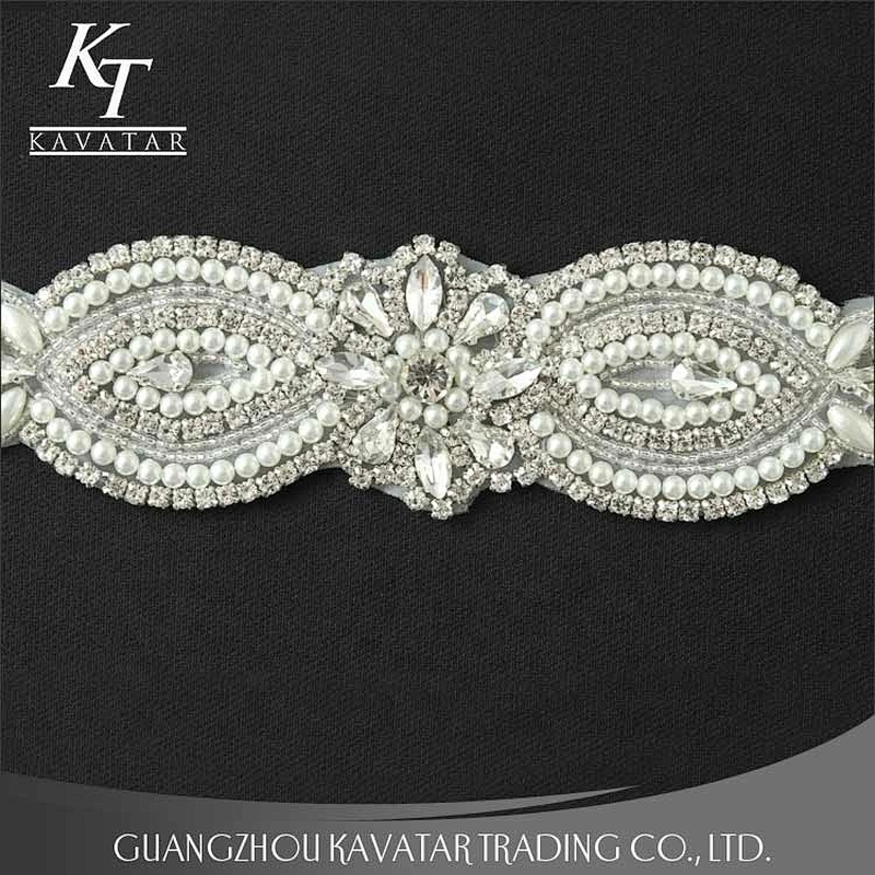 Rhinestone and pearl sew on beaded applique patches,ornaments applique trim rhinestone trim for wedding dress