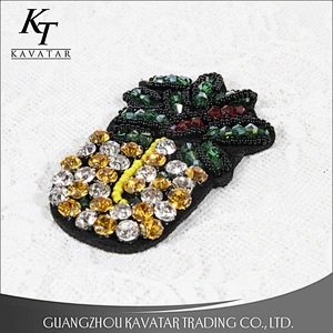 Kavatar DIY Handmade Rhinestone Beaded Pineapple Embroidery Flower Patches For Clothing Bags