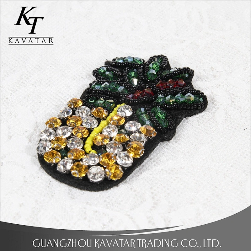 Kavatar DIY Handmade Rhinestone Beaded Pineapple Embroidery Flower Patches For Clothing Bags