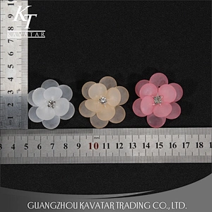 Kavatar Newest 3D Plastic Rhinestone Sequin Flowers