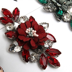 Christmas Cherry Flower Decorative Sew on Rhinestone Beaded Patches Wholesale patches for clothing