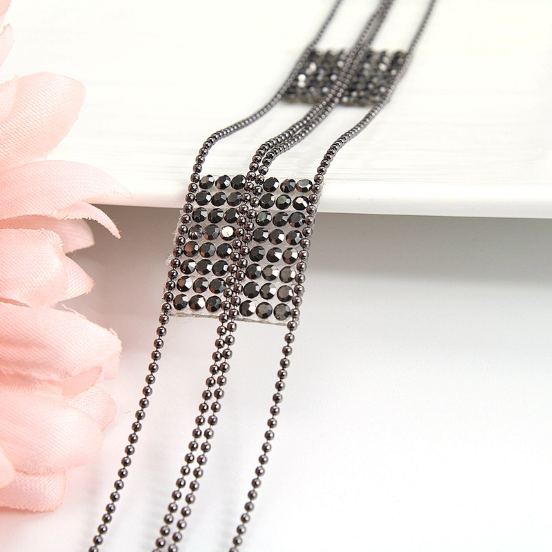 Kavatar Wholesale Cheap Rhinestone Trim Rhinestone Fashion  Hotfix trim Theme Rhinestone Of Clothing Iron on Trims