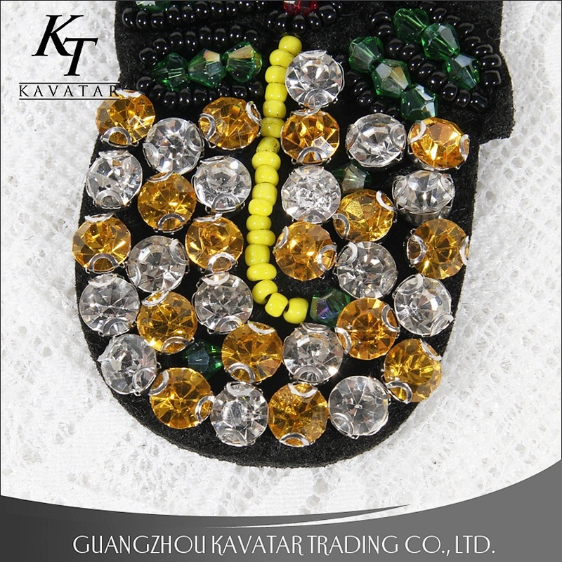 Kavatar DIY Handmade Rhinestone Beaded Pineapple Embroidery Flower Patches For Clothing Bags