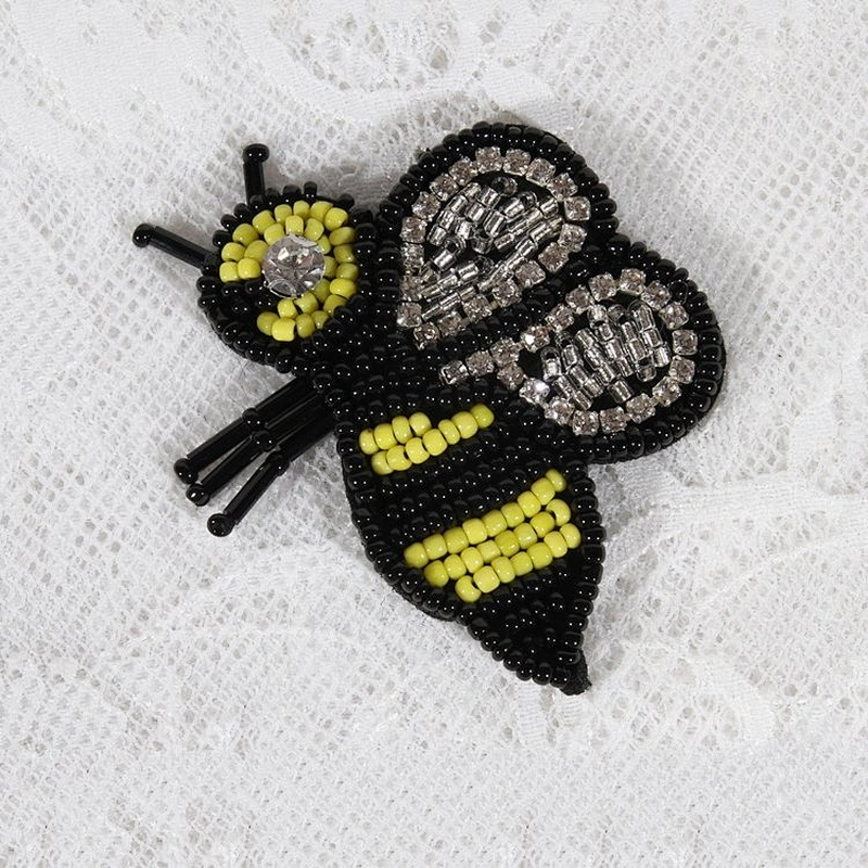 Kavatar Custom Design Insect Design Sequins Beaded Bee Patch For Decoration