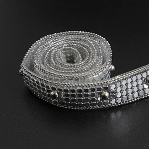 Kavatar Wholesale Hotfix Trim Aluminum Sheet Cubes and Beads hotfix motif designs hotfix crystal mesh Iron on Trims