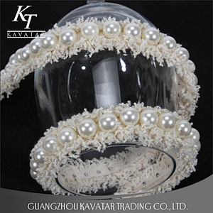 Kavatar Beautiful Mini Plastic Pearl Lace Trim Ribbons For Decoration Garment