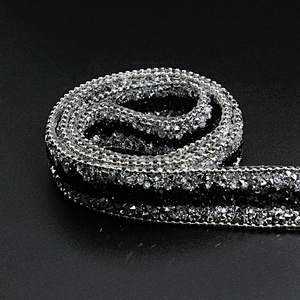 Kavatar Wholesale Hotfix Motif Designs Trim Motif Rhinestones Clothes Private Label Glass Round Iron on Trims