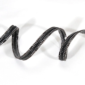 China Black Plastic Copper Beads Sequin Hot Fix Trim for Garments Bags Sandals