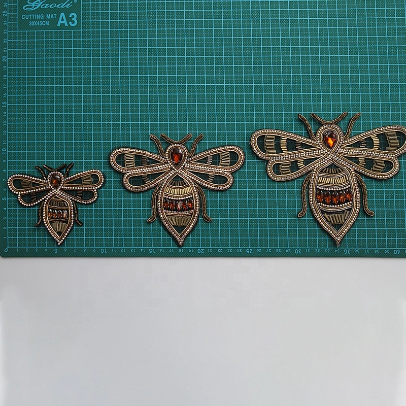 Fashion clothes and bag decorate wholesale beaded rhinestone bee applique patch