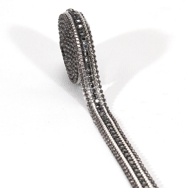 China Cheap Accessories Beads Bordered Hotfix Transfer Rhinestone Trim by Yard