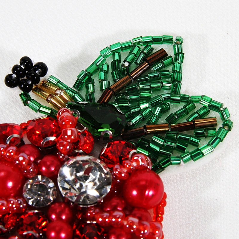 Fashion garment bag decoration patches fruit strawberry design bead rhinestone patches