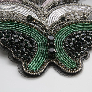New item butterfly and insect pearl plastic beaded applique hotfix rhinestone patches for garment