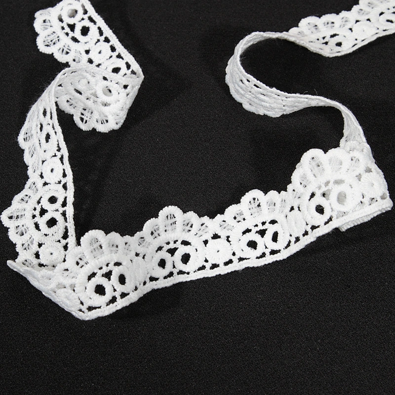 Designs Decorative Scalloped Mesh Lace Trim for Garments