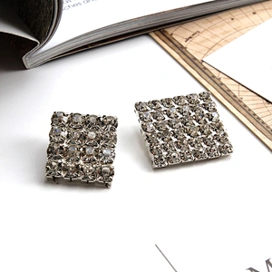 European and American style clothing rhinestone buttons crystal pearl clothing accessories wholesale butt
