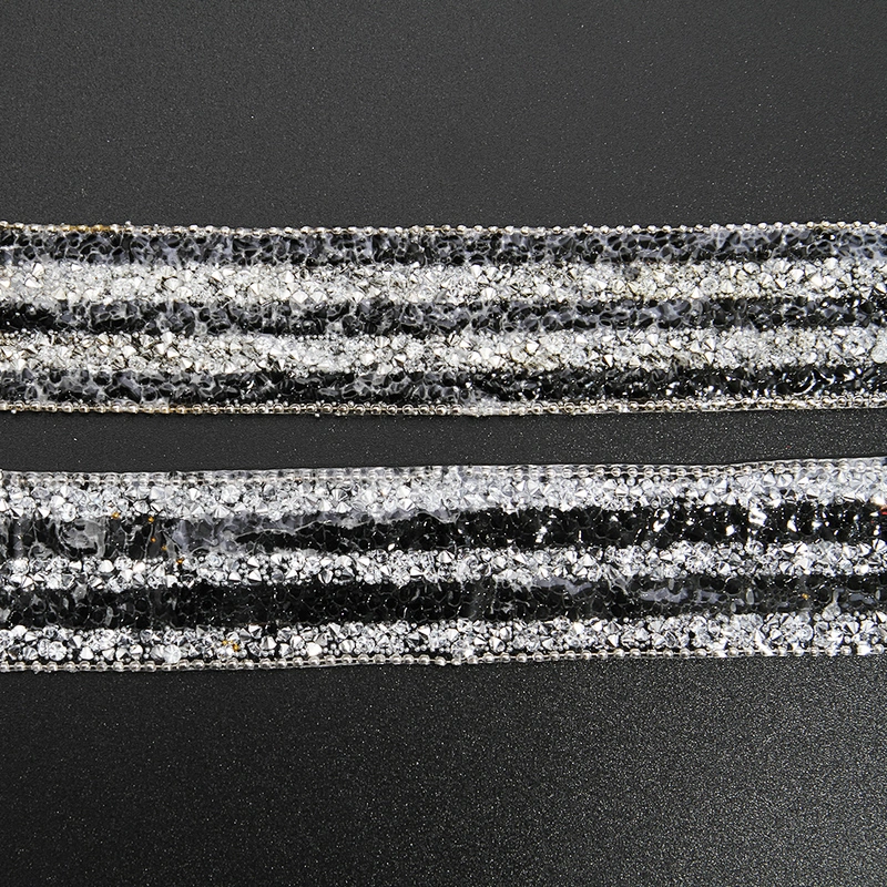 Kavatar Wholesale Theme Rhinestone 2019 Heat Transfer Designs Hot Fix Rhinestone Trim Iron on Trims