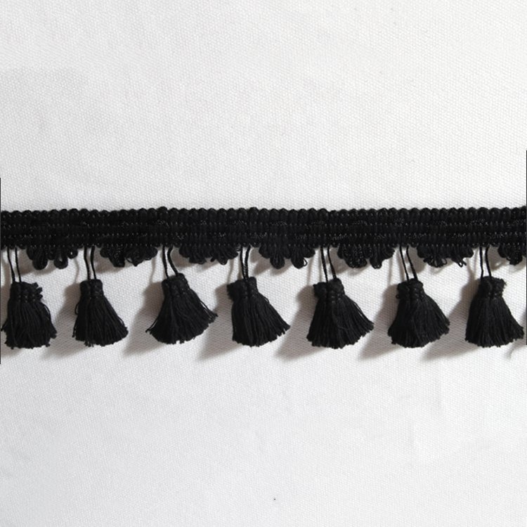 Hot sale fashionable garment long tassel pom pom trim