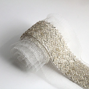 Wholesaleb elegance beaded pearl crystal trim by the yard for dresses