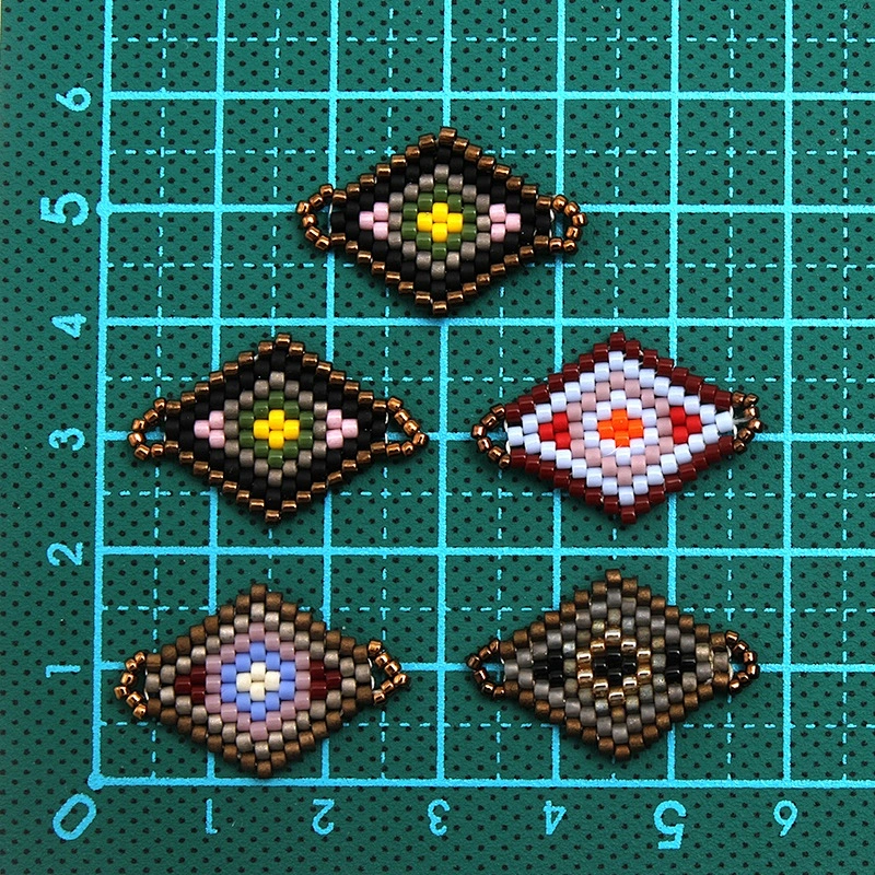Christmas Cherry Flower Decorative Sew on Rhinestone Beaded Patches Wholesale patches for clothing