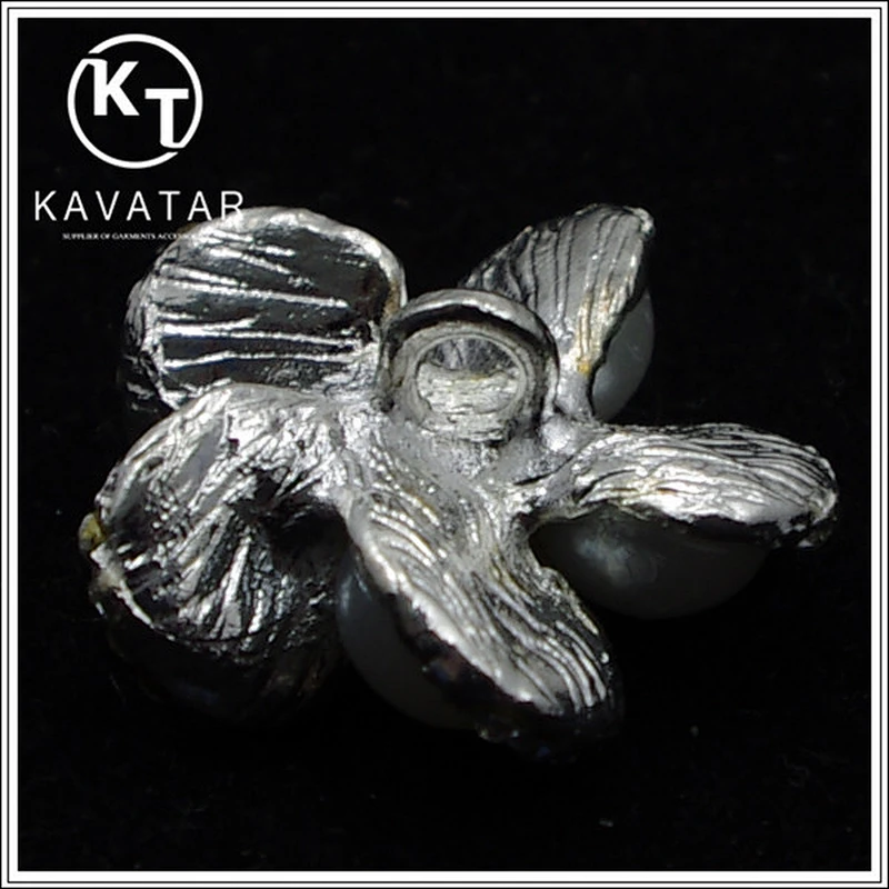 wholesale Kavatar rhinestone pearl button for bridal dress Accessories