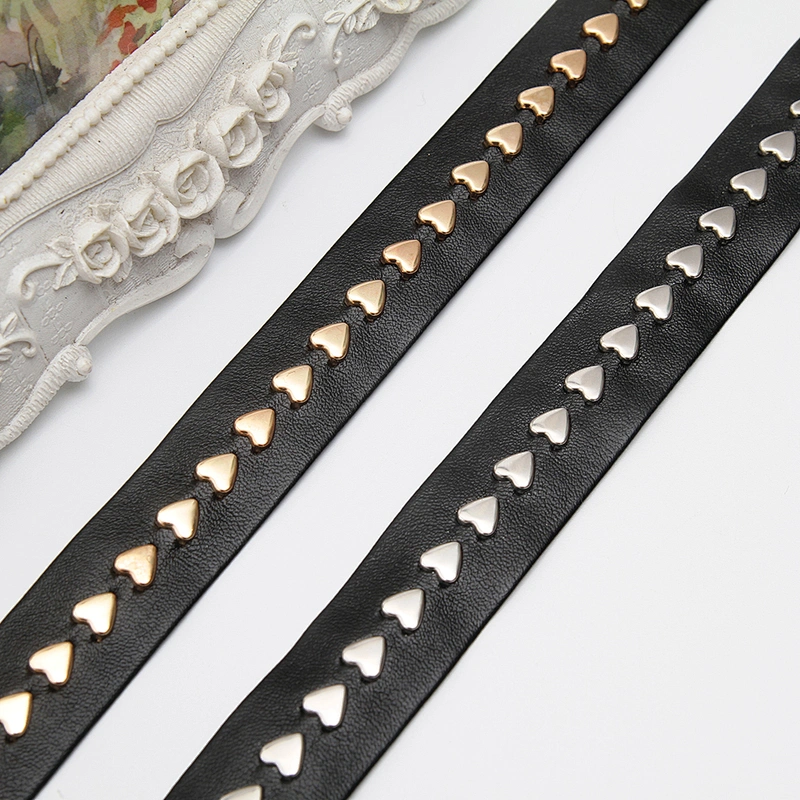 wholesale garment rivets Trimming PU trim Heart-shaped Sew on fabric Design rivets for bags fashion custom flat rivet studs
