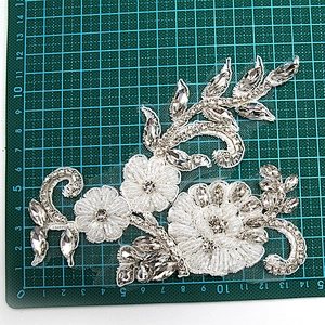 Christmas Cherry Flower Decorative Sew on Rhinestone Beaded Patches Wholesale patches for clothing