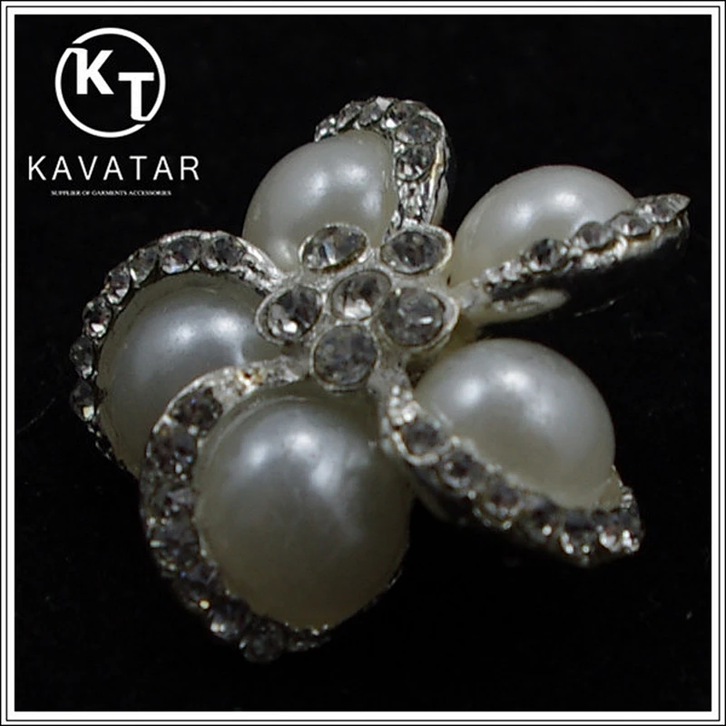 wholesale Kavatar rhinestone pearl button for bridal dress Accessories