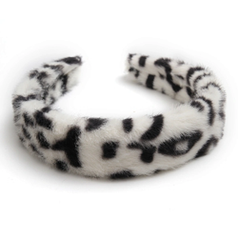 Wholesale sale of colorful  woman hair plush tie elastic creative fluffy fashion girls hair hoop Vintage Furry Headbands fur hea