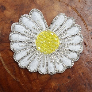 Christmas Cherry Flower Decorative Sew on Rhinestone Beaded Patches Wholesale patches for clothing