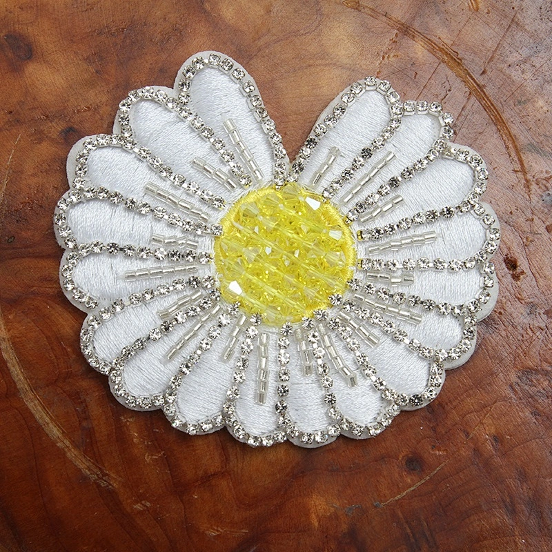 Christmas Cherry Flower Decorative Sew on Rhinestone Beaded Patches Wholesale patches for clothing