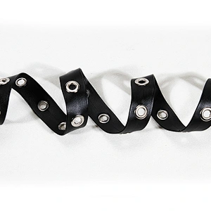 Kavatar Fashion Wholesale Black PU Accessories Eyelet Trim Tape For Garment eyelet belt