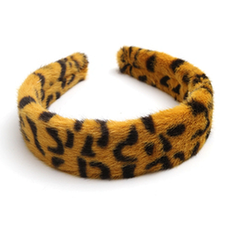 Wholesale sale of colorful  woman hair plush tie elastic creative fluffy fashion girls hair hoop Vintage Furry Headbands fur hea