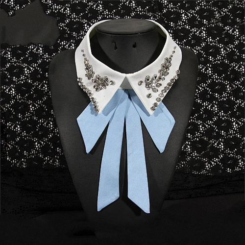 Kavatar Fashion White Detachable Collar With Crystal Rhinestone
