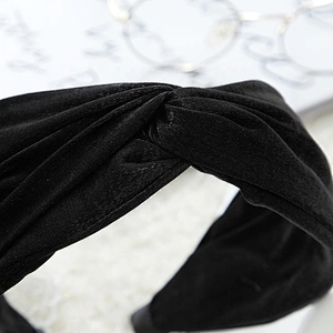 European, American and Korean winter black hair band fashion street photography retro headband