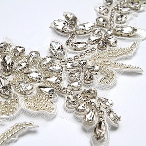 Christmas Cherry Flower Decorative Sew on Rhinestone Beaded Patches Wholesale patches for clothing