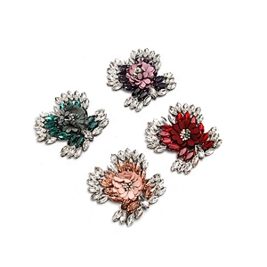 Christmas Cherry Flower Decorative Sew on Rhinestone Beaded Patches Wholesale patches for clothing