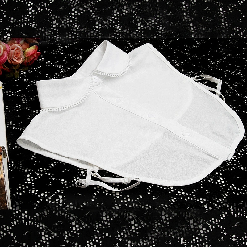 Spring/Summer Korean version of white hollow out with short sleeve vertical stripe lace collar lotus leaf shirt collar false col