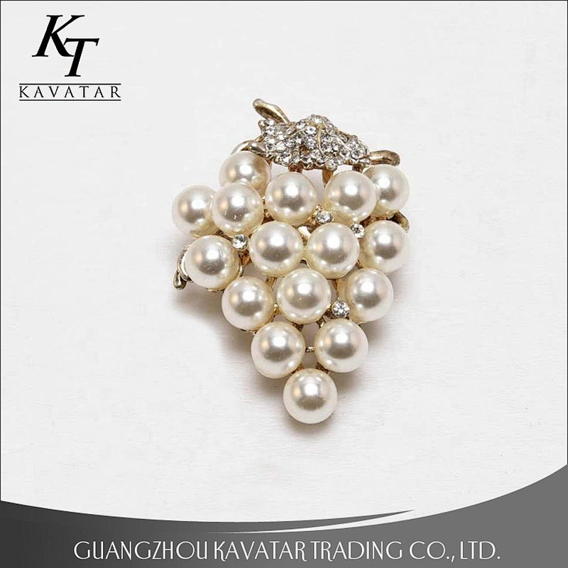 Kavatar Wholesale Brooch Crystal Rhinestone Pearl Brooch For Garment