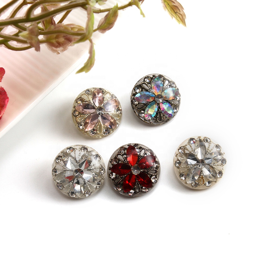 European and American style clothing rhinestone buttons, clothing accessories wholesale buttons, crystal buttons