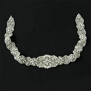 Kavatar Custom Design Embroidered Wedding Beaded Rhinestone Applique Patches
