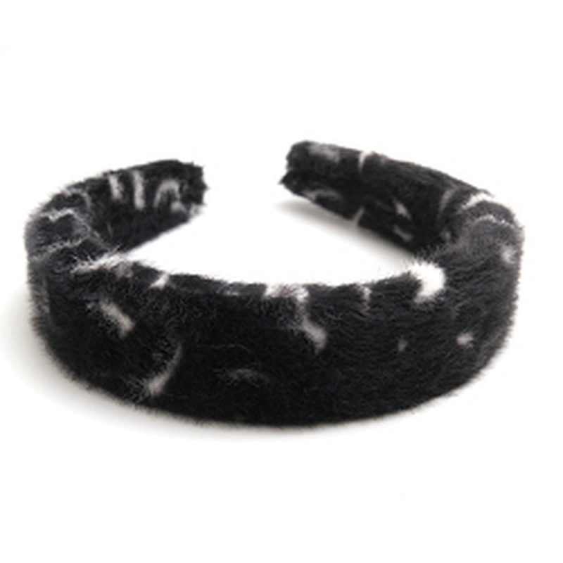 Wholesale sale of colorful  woman hair plush tie elastic creative fluffy fashion girls hair hoop Vintage Furry Headbands fur hea